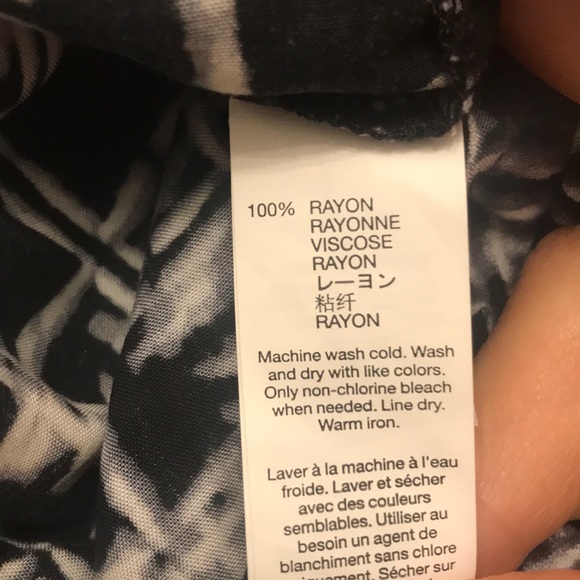 Women’s top - Picture 3 of 3